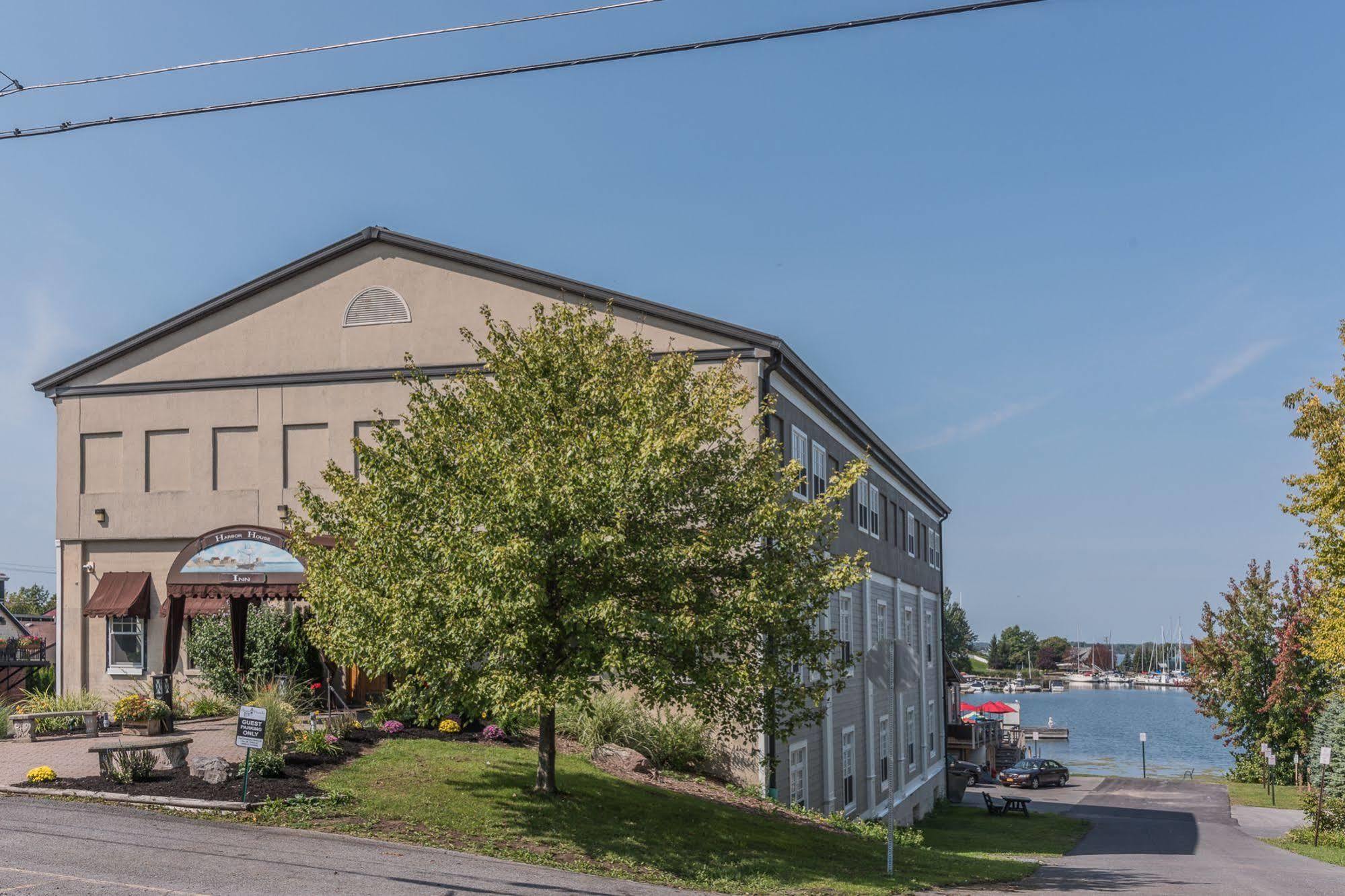 Harbor House Inn Sackets Harbor Extérieur photo