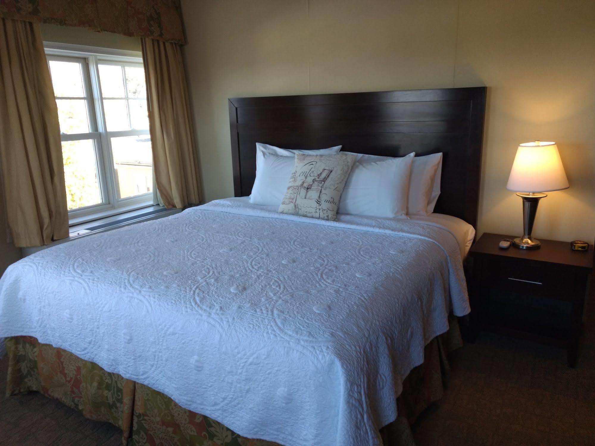 Harbor House Inn Sackets Harbor Extérieur photo